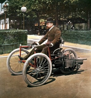 Race car by Léon Bollée