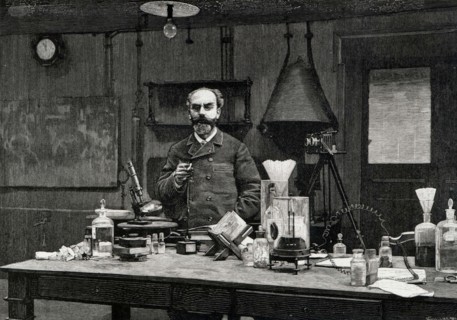 Portrait de Gabriel Lippmann, physicien français.