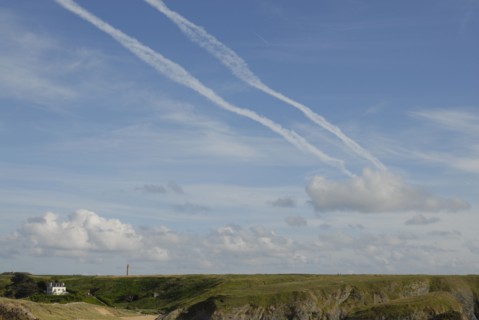 2009/ Belle-ile en Mer, paysage, phare, nuages, ciel, Bretagne
