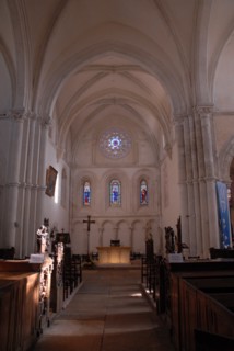 intérieur église Montréal, Montréal en basse Bourgogne, octobre 2009