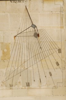 cadran solaire, cour du Val de Grace, Paris