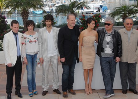 Festival de Cannes 2009 : Equipe du film "Etreintes brisées"