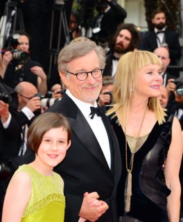 Steven Spielberg, Kate Capshaw et Ruby Barnhill, Festival de Cannes 2016
