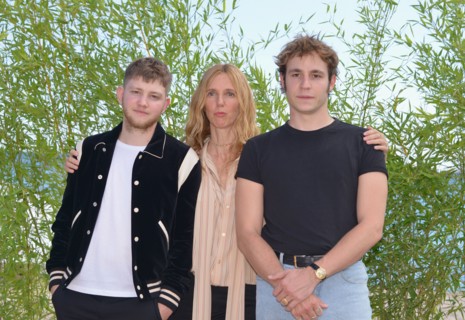 Photocall du film "Une jeune fille qui va bien", Festival de Cannes 2021
