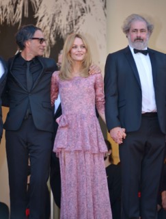 Montée des marches du film "De son vivant"