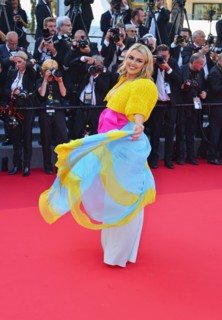 Montée des marches du film "Coupez !"