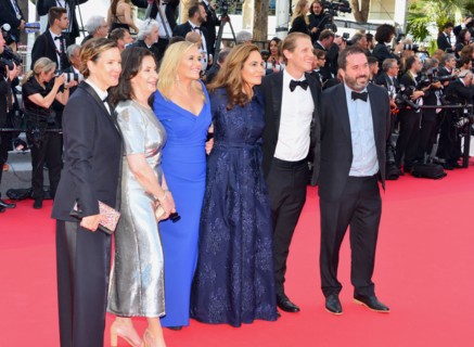 Montée des marches du film "Sans filtre"