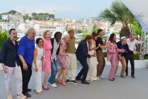 Photocall du film "Sans filtre", Festival de Cannes 2022