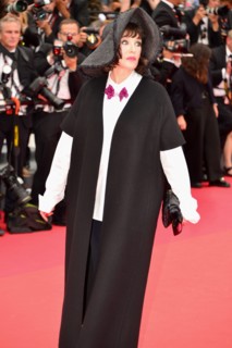 Montée des marches du film "Les amandiers"