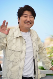 Photocall du film "Les bonnes étoiles", Festival de Cannes 2022