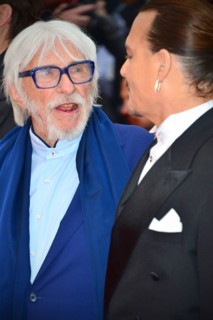 Montée des marches du film "Jeanne du Barry"