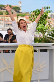 Photocall du film "L'abbé Pierre", Festival de Cannes 2023