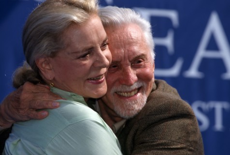 Kirk Douglas et Lauren Bacall