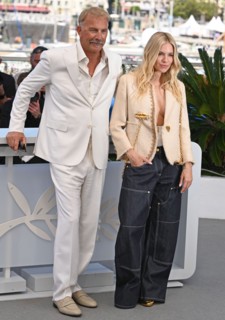 Kevin Costner, Sienna Miller