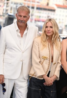 Kevin Costner, Sienna Miller
