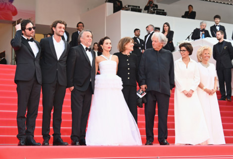 Montée des marches du film "Nouvelle vague"