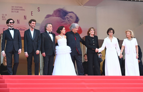 Montée des marches du film "Nouvelle vague"