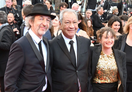 Montée des marches du film "La Venue de l'Avenir"