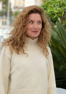 Julia Piaton