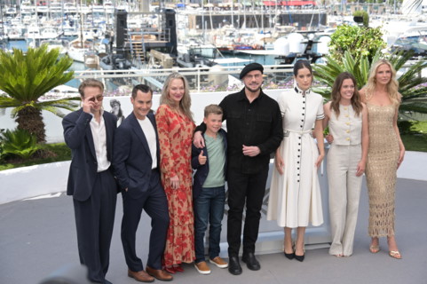 Photocall du film "Propeller One-Way Night Coach"