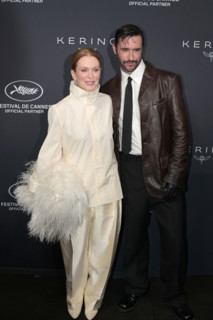 Julianne Moore, Jordan Firstman