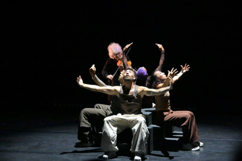 Festival d'Avignon OFF 2026: 'Identités. Le voyage musical de Catherine Lara et de la Cie Kumo'