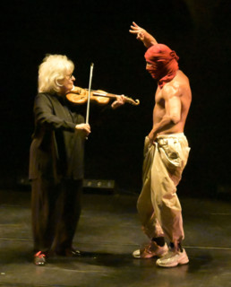 Festival d'Avignon OFF 2026: 'Identités. Le voyage musical de Catherine Lara et de la Cie Kumo'