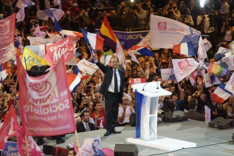 Meeting de François Hollande au Palais Omnisports de Paris Bercy