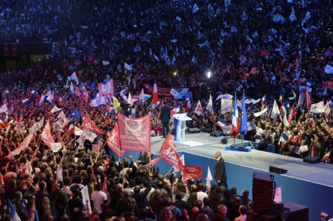 Meeting de François Hollande au Palais Omnisports de Paris Bercy