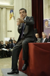 François Fillon candidat à  la présidence de l'UMP