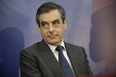 François Fillon candidat à  la présidence de l'UMP