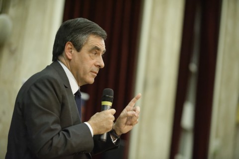 François Fillon candidat à  la présidence de l'UMP