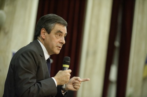 François Fillon candidat à  la présidence de l'UMP