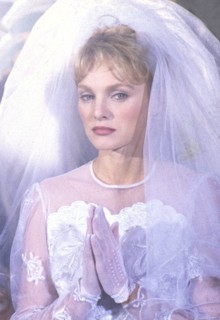 Arielle Dombasle dans le téléfilm "Vive la mariée"