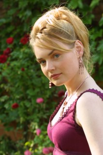 Julie Judd dans la série "Les Cordier, juge et flic"