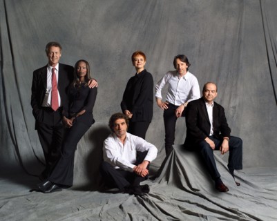 Photo de groupe, sportifs et artistes.