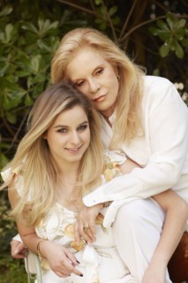 Sylvie Vartan et sa fille Darina, 2017