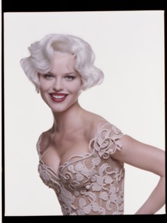 Eva Herzigova en Mugler