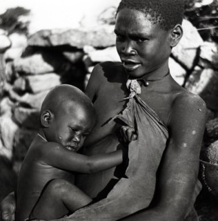 Femme du pays Matakam, dans le nord du Cameroun