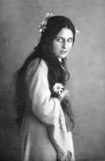 Tarasova, dans le rôle d'Ophélie, au Théâtre Artistique de Moscou