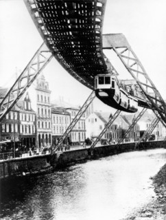 Métro aérien suspendu de Wuppertal