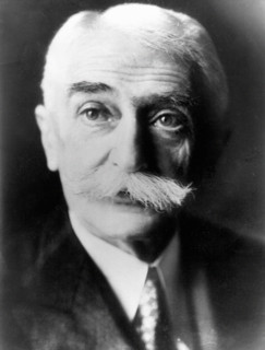 Le baron Pierre de Coubertin