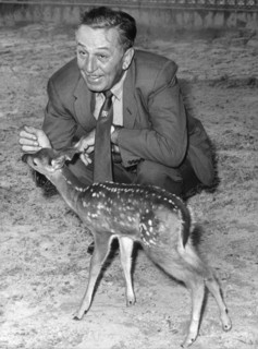 Walt Disney au zoo de Berlin en 1958