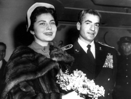 Mohammed Reza Shah Pahlavi et sa seconde épouse la princesse Soraya Esfandiary