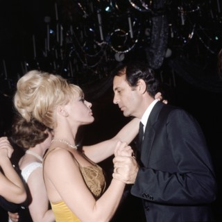 Elke SOMMER and Joe HYAMS, 1966