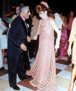 Gina LOLLOBRIGIDA and Aristotle ONASSIS dancing