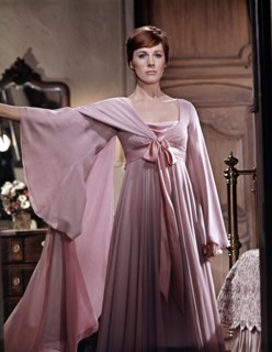 Julie ANDREWS as a model