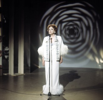 Zarah LEANDER at a performance