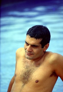 Omar SHARIF at the pool