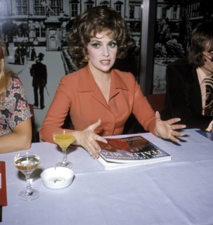 Gina LOLLOBRIGIDA, book launch 1973